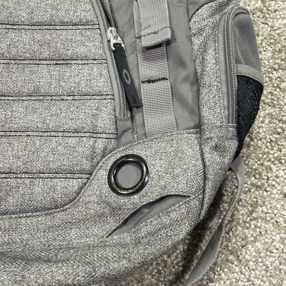 Oakley Backpack Y2k Style Gorpcore Tactical Field Gear Gray Essentiaks - Picture 5 of 15